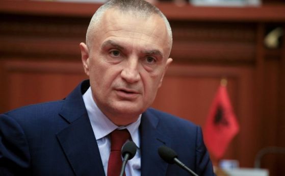 Албанският президент отнесе глоба от 80 евро заради неспазване на мерките срещу COVID-19