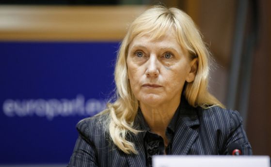 Правната комисия в ЕП ще гледа имунитета на Елена Йончева