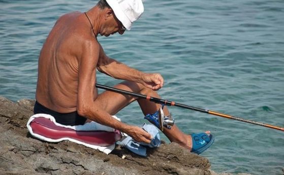 Въвежда се билет за любителски риболов във водите на Черно море