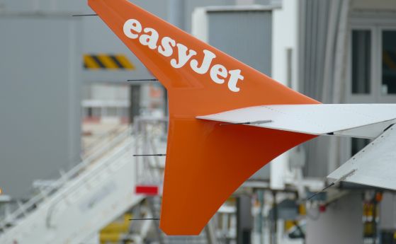 EasyJet ще таксува пътниците си и за пространството над главите им в самолета