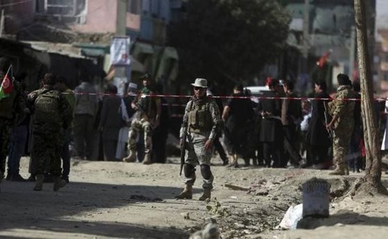 Взрив уби 15 деца при бомбено нападение в Афганистан