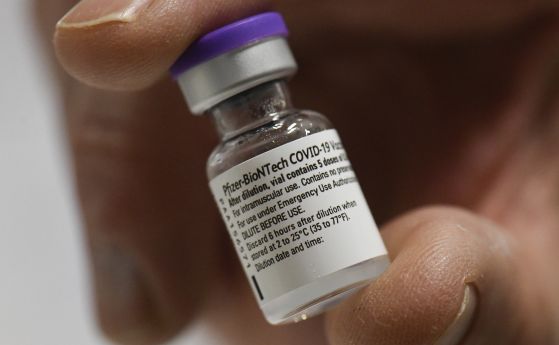 ЕК поръча още 100 млн. дози от ваксината на Пфайзер