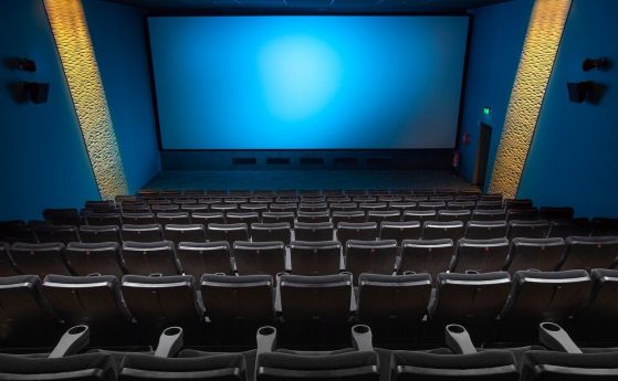 Киносалоните с катастрофален спад от 74% през 2020