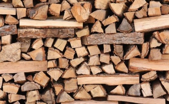 Пак приемат документи за смяна на печките с дърва и въглища в София