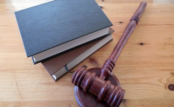 Адвокат от Пловдив осъди НАП за 1 лев
