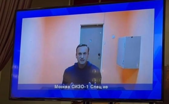Навални остава в ареста, привържениците му готвят нови протести
