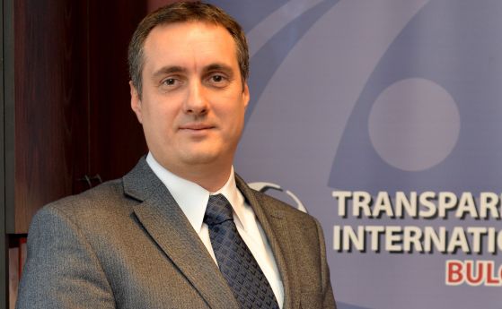 Калин Славов: Пандемията се оказа удобен параван, зад който корупцията процъфтява