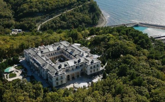 Русия заглушава сателитни сигнали в района на тайния дворец край Черно море