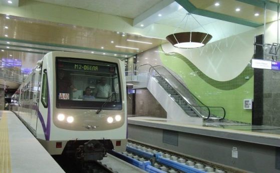 Пощите слизат в метрото, откриват клонове в 14 станции