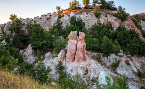 Каменните гъби, Каменната сватба и Скалните ниши в Родопите привличат туристите