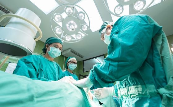 По-малко ортопедични операции през 2020 са отчетени в НЗОК, лидер е Пирогов