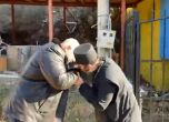 По Севда ТВ: Чевръст игумен се счупи в кръста, за да целуне ръка на Борисов