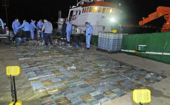 В Южна Африка хванаха трима български моряци с кокаин за 40 млн. долара