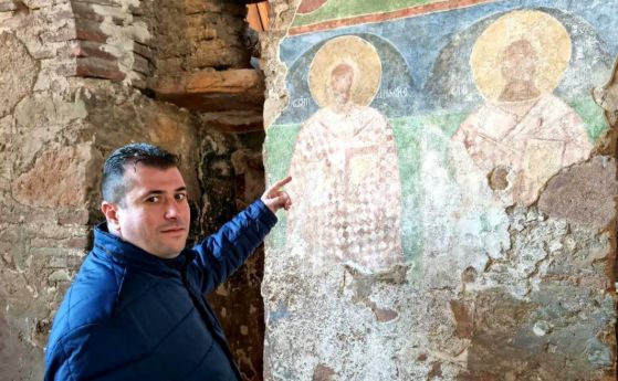 Станислав Младенов: Църква от 4-ти век стои заключена с катинар и се руши