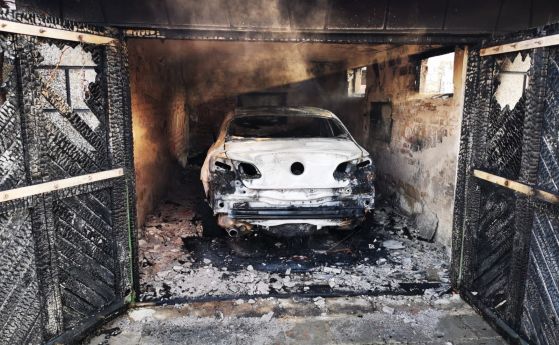 Подпалиха колата на журналист, кандидат на Републиканци за България (видео)