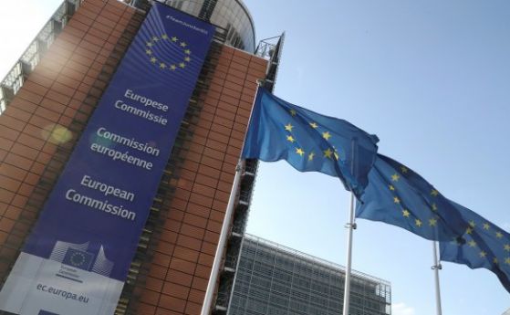 ЕК удължи ограниченията за износ на ваксини от ЕС до юни