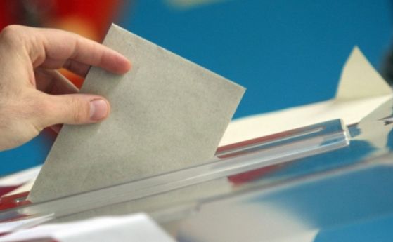 1277 карантинирани в София ще гласуват в 46 мобилни секции