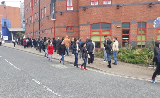 Българи от Лондон отиват да гласуват в Оксфорд заради опашките