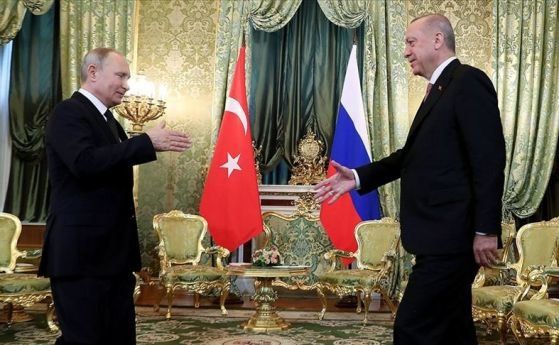 Путин и Ердоган обсъдиха доставките и съвместно производство на Спутник V