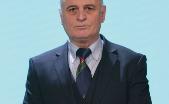 Проф. Николай Радулов отказа да бъде депутат на Слави в 45-ия парламент