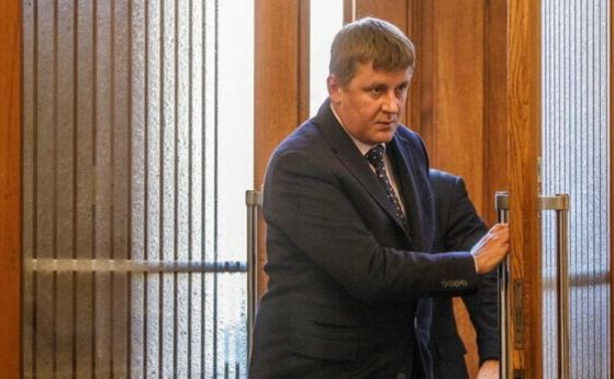 Чехия иска да купи спрените от Дания ваксини на Астра Зенека