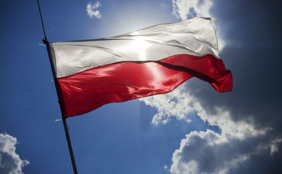 И Полша гони трима руски дипломати