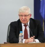 ГЕРБ направи цирк в парламента и унижи собствения си министър