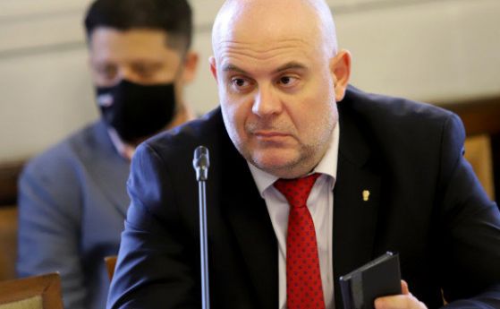 И прокурорите отлагат назначенията заради мораториума