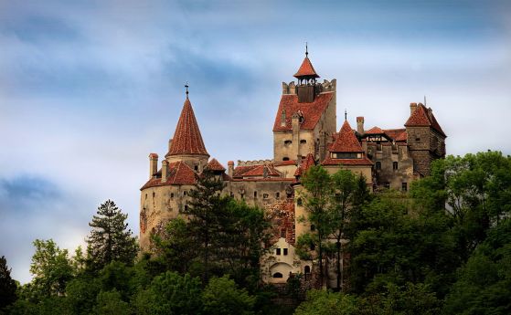 В замъка на Дракула ваксинират срещу COVID