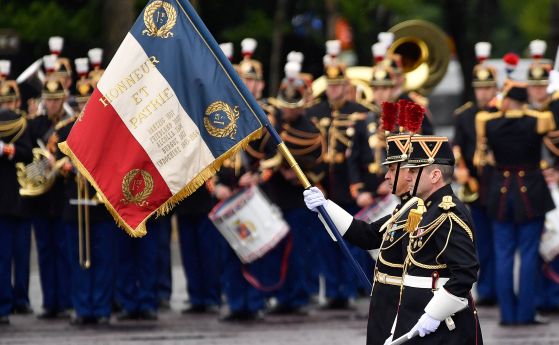Френски военни отново предупреждават за гражданска война