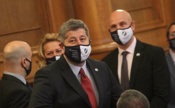 Демократична България: ЦИК бързо да публикува е-заявлението за гласуване в чужбина