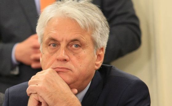''Съжалявам, просто съжалявам''. Бойко Рашков се извини на водещите от bTV