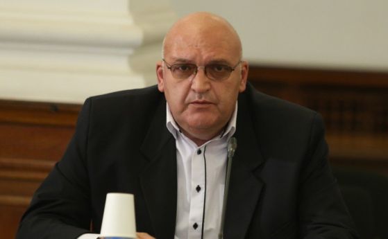 Д-р Брънзалов: Ваксини има, остава да има и на кого да се поставят