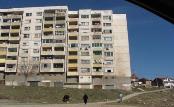 МРРБ: Санирането ще продължи, ама вече няма да е просто опаковане