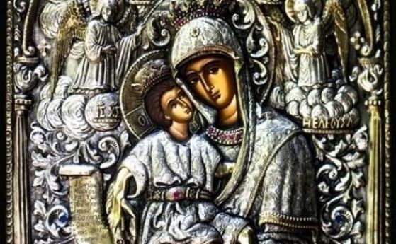 Разпнали на кръст св. Вартоломей, св. Варнава бил убит са камъни