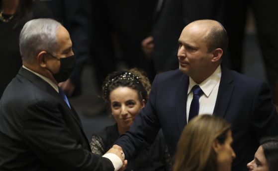 Националистът Нафтали Бенет замени Бенямин Нетаняху на премиерския пост