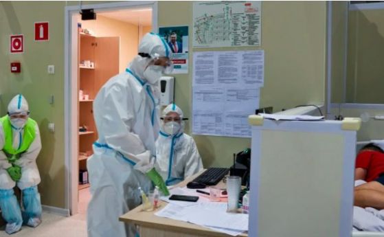 Москва въвежда задължителна ваксинация за служителите в сферата на услугите