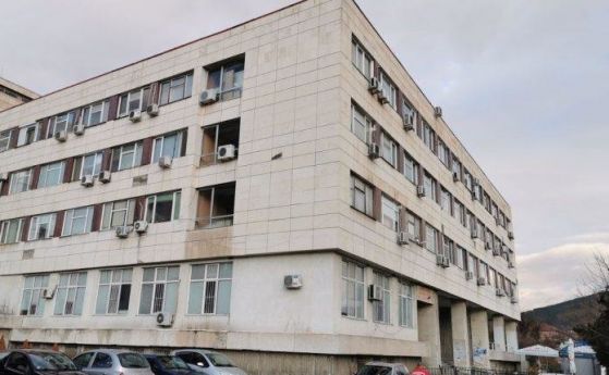 Родилка и бебето ѝ починаха по време на секцио в Благоевград
