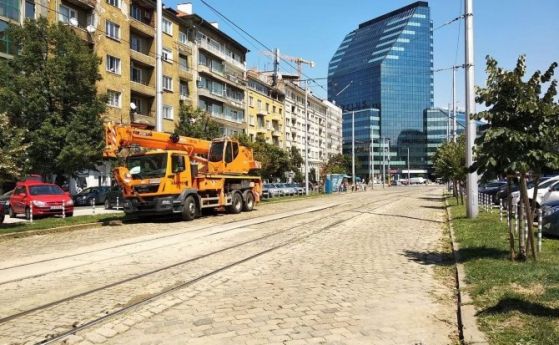 Променя се движението по столичния площад Македония