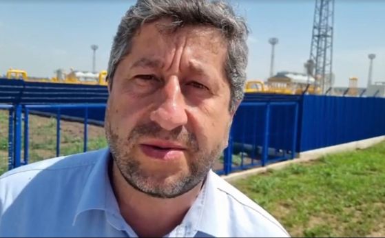 Христо Иванов призова служебното правителство да не заобикаля на пръсти Доган