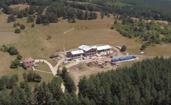 Още три незаконни сгради в Сараите на Вълка край язовир Искър
