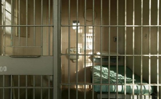 Двама афганистанци ще лежат по 4 г. в затвора за изнасилване