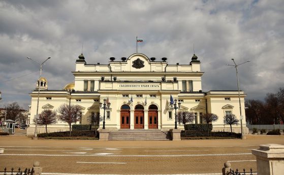 Радев свиква парламента на 21 юли. ИТН отвори вратите за диалог, заяви президентът
