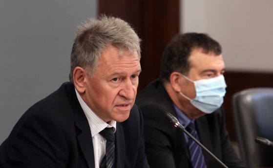Министър Кацаров: Медицинските лица трябва да се ваксинират