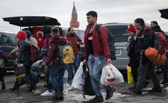Правителството дава над 1 млн лв. на Турция за бежанците
