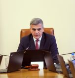 Янев очаква депутатите да намерят сила и мъдрост, за да има стабилно управление