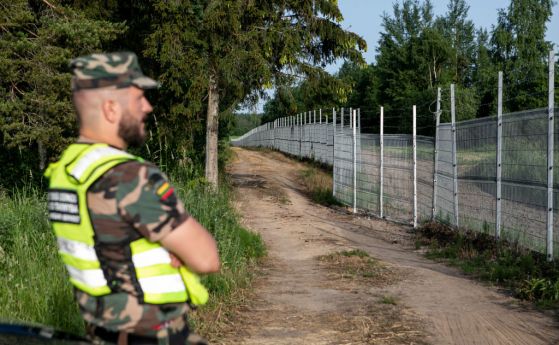 Литва обмисля да построи ограда на границата с Беларус, за да спре мигрантите