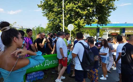 Втори ден протести на заведенията - в Пловдив блокираха кръстовище