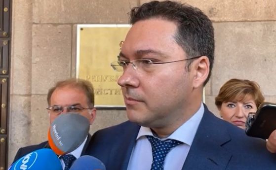 ГЕРБ настоява Кирил Петков да бъде отстранен незабавно