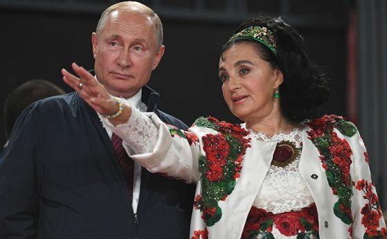 В Русия ще позлатяват сребърните медали на гимнастичките